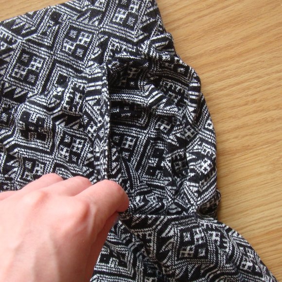 NWOT Garage Patterned Soft Pants | Size S - Picture 3 of 4